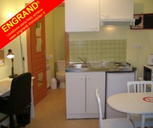 Studio meublé, avec parking, 62000 Arras, www.engrand-immobilier.fr